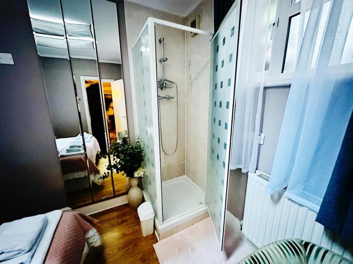 Stylish Unit, Heart Of Bayswater Appartement
