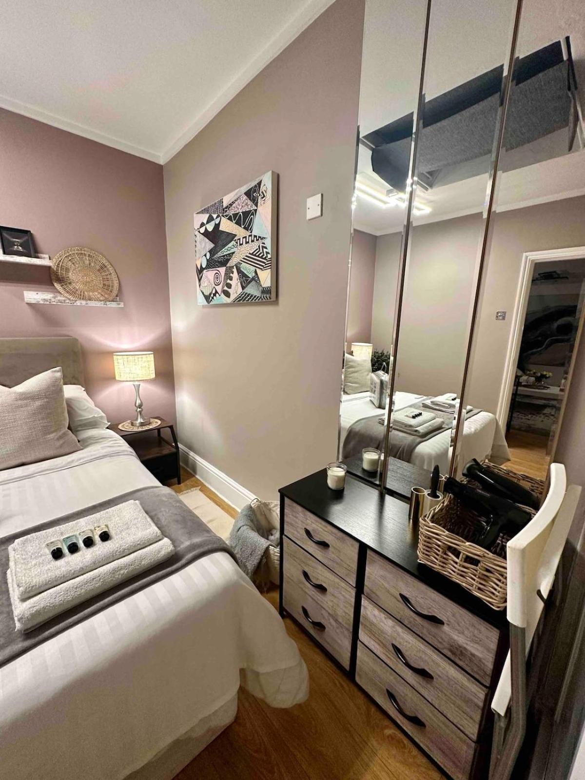 Stylish Unit, Heart Of Bayswater Appartement Londen