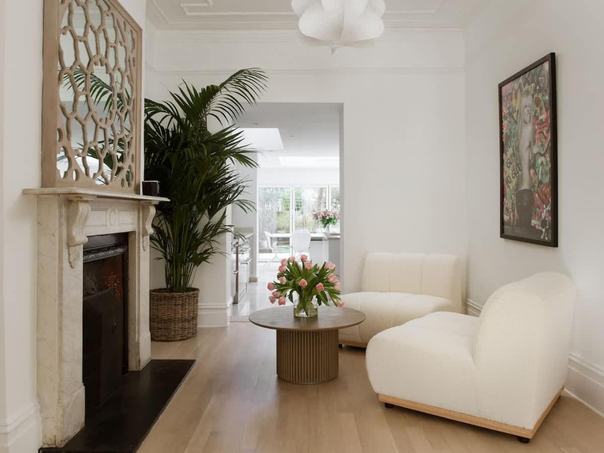 Luxury 5-bedroom Town House In Brook Casa vacanze