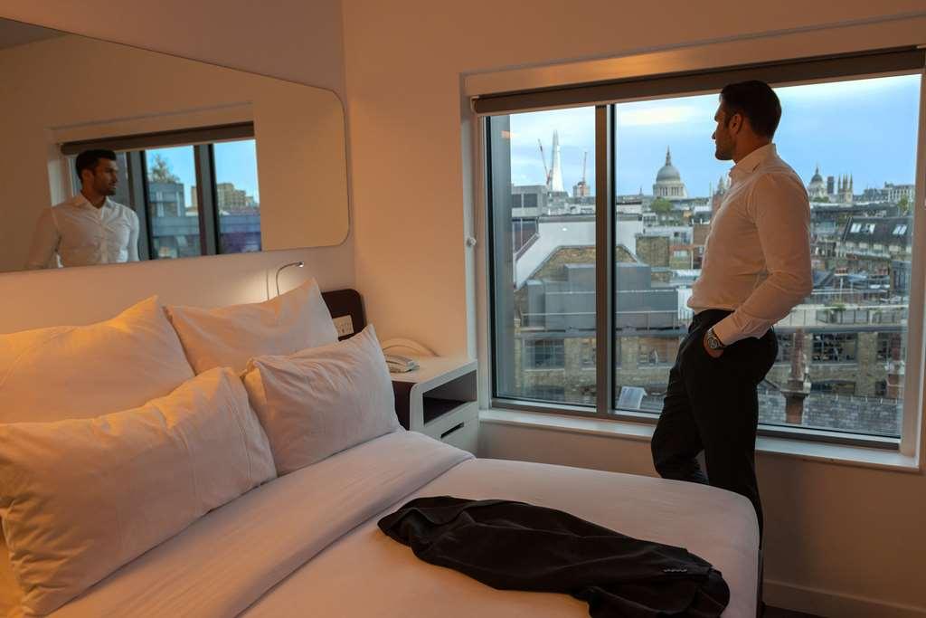 Yotel *