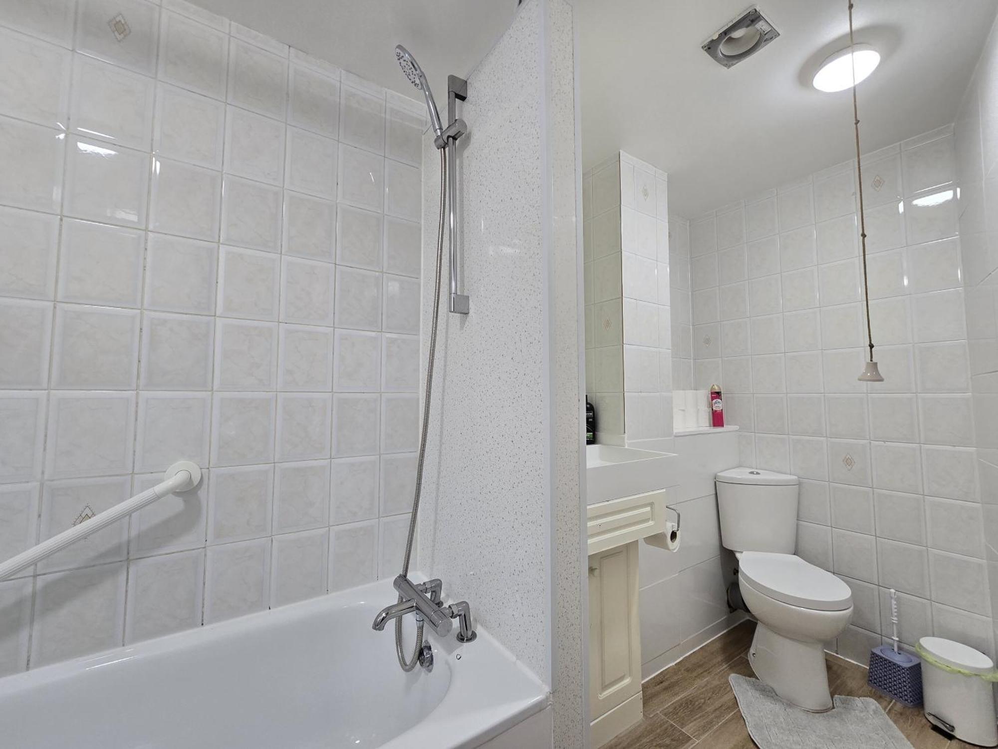 Marylebone Grendon *