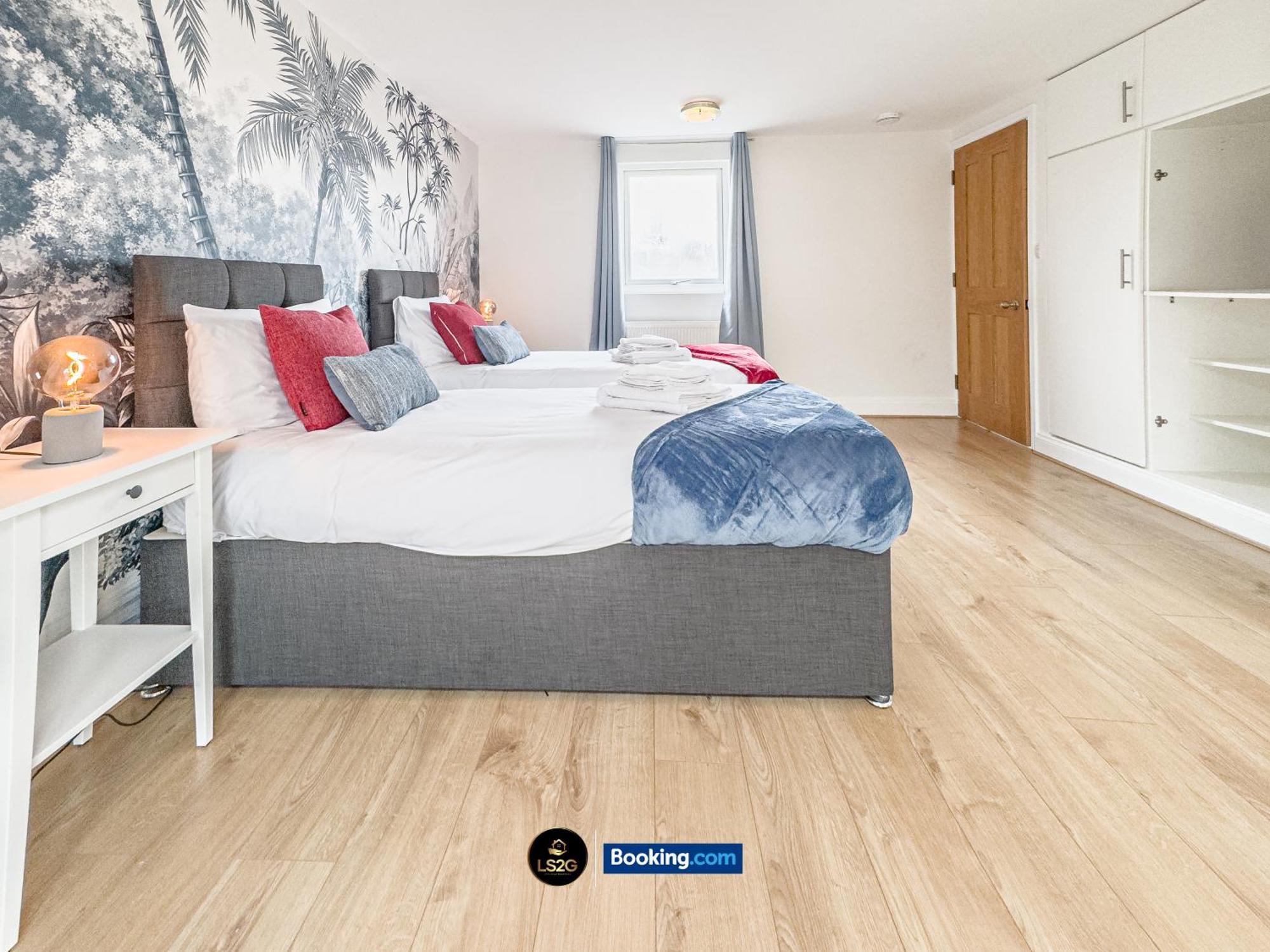 Stunning House By Ls2g Short Lets & Serviced Greater With Free Wifi Casa vacanze *