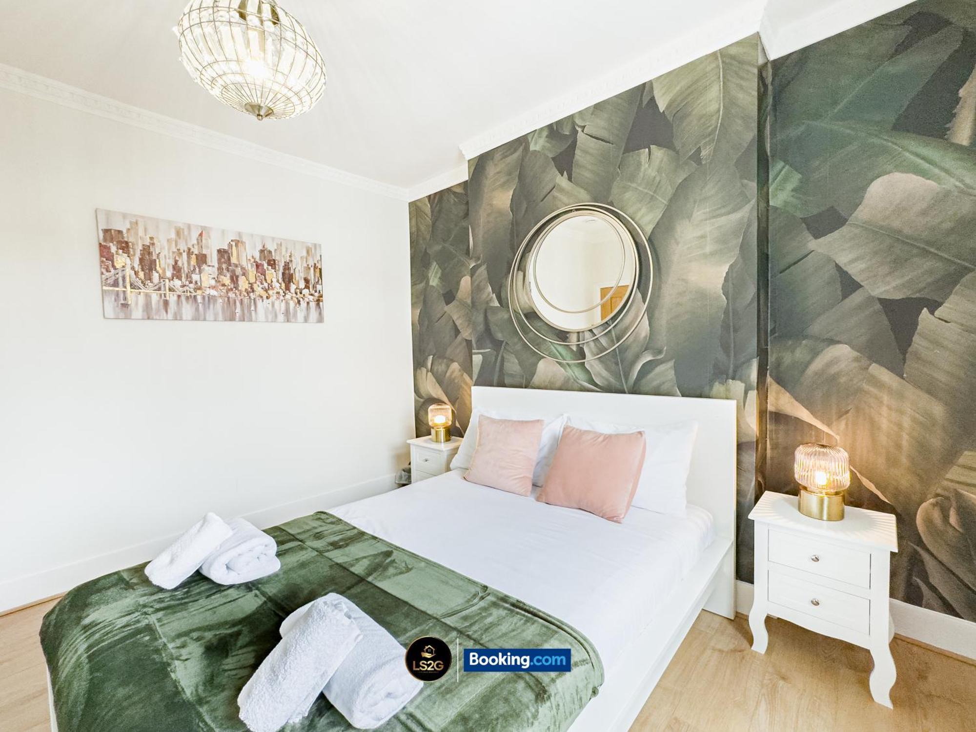 Stunning House By Ls2g Short Lets & Serviced Greater With Free Wifi Londra