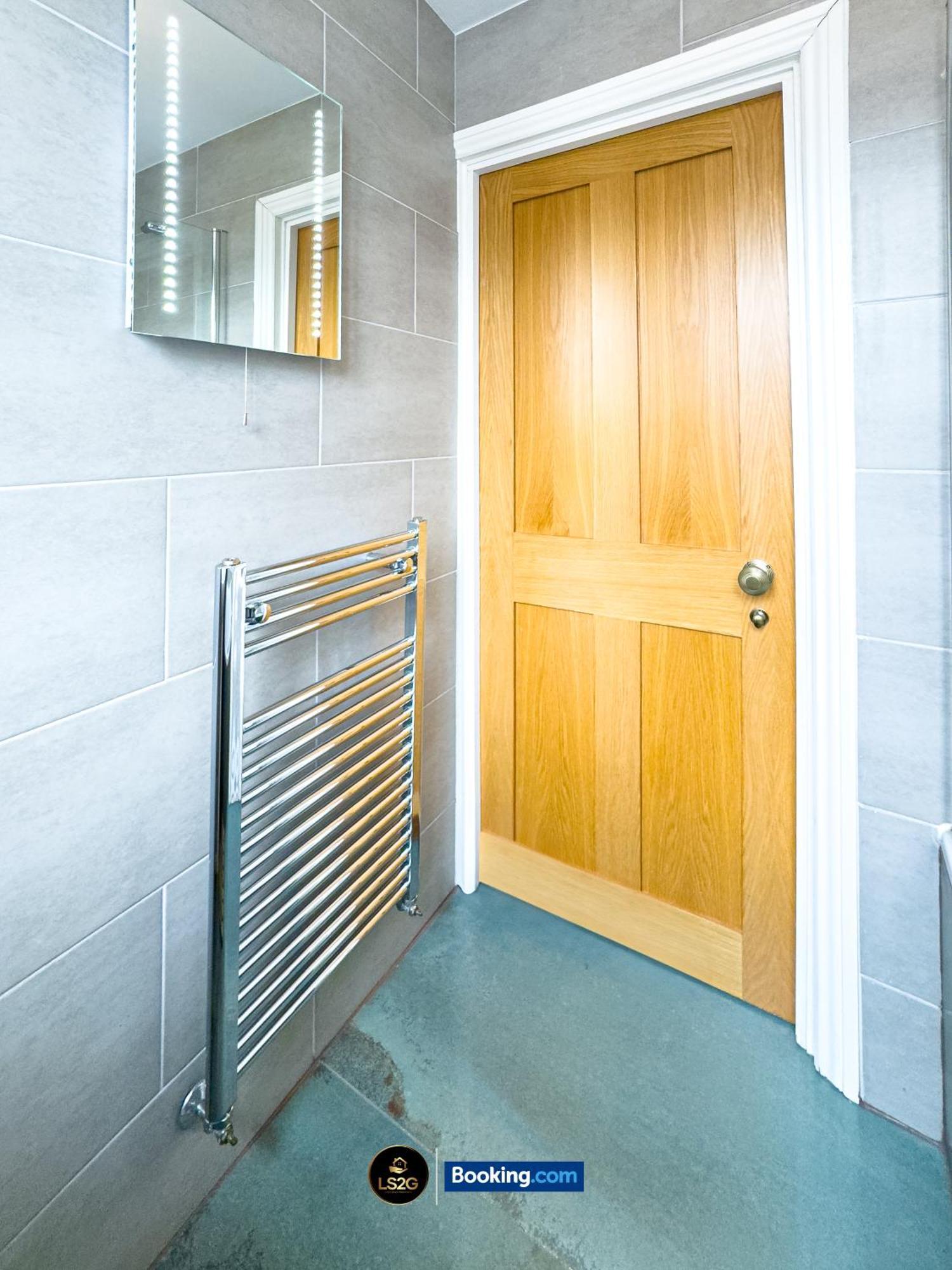 Stunning House By Ls2g Short Lets & Serviced Greater With Free Wifi Casa vacanze Londra