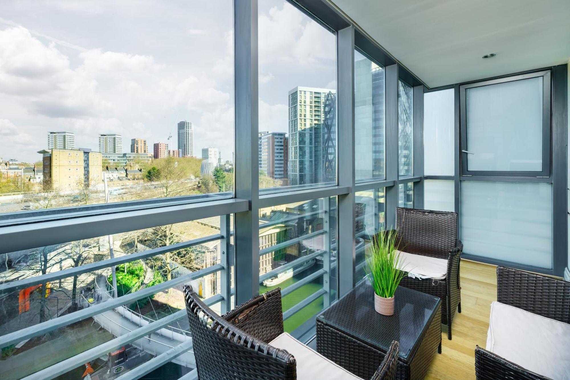 Modern Paddington Station 2 Bedroom * Londen