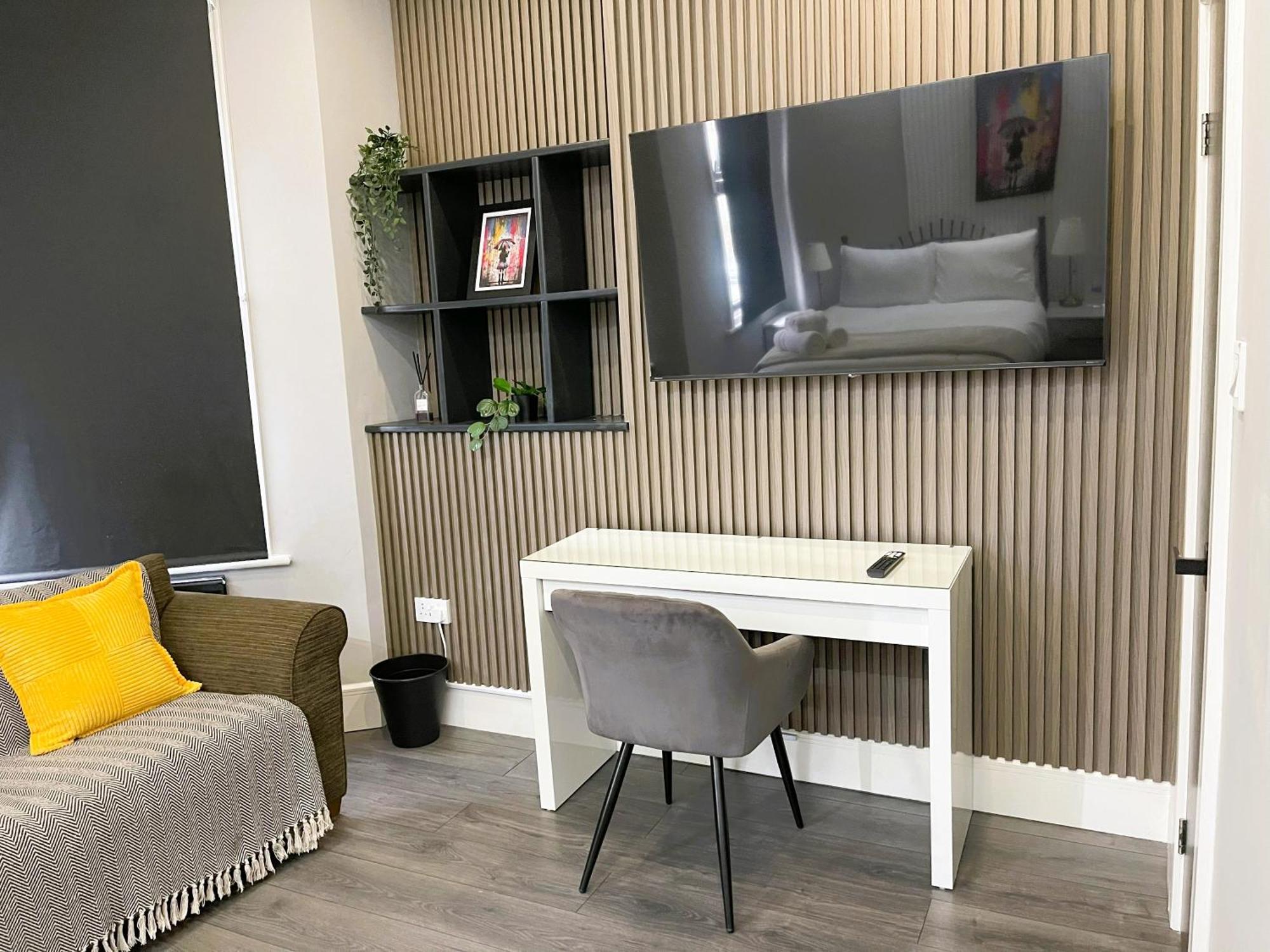 Privatunterkunft Luxury In Vibrant Area *