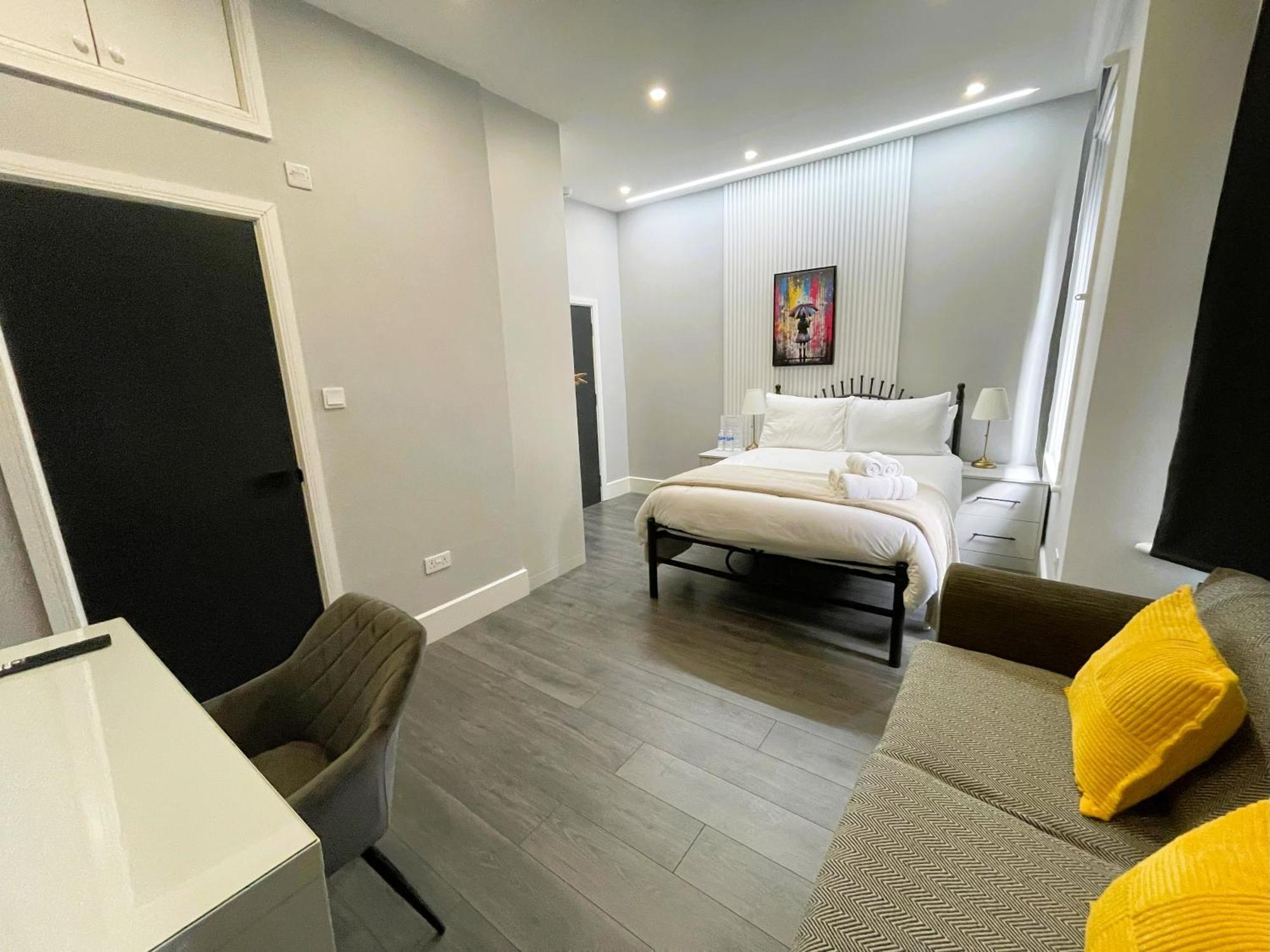 Luxury In Vibrant Area Privatunterkunft *