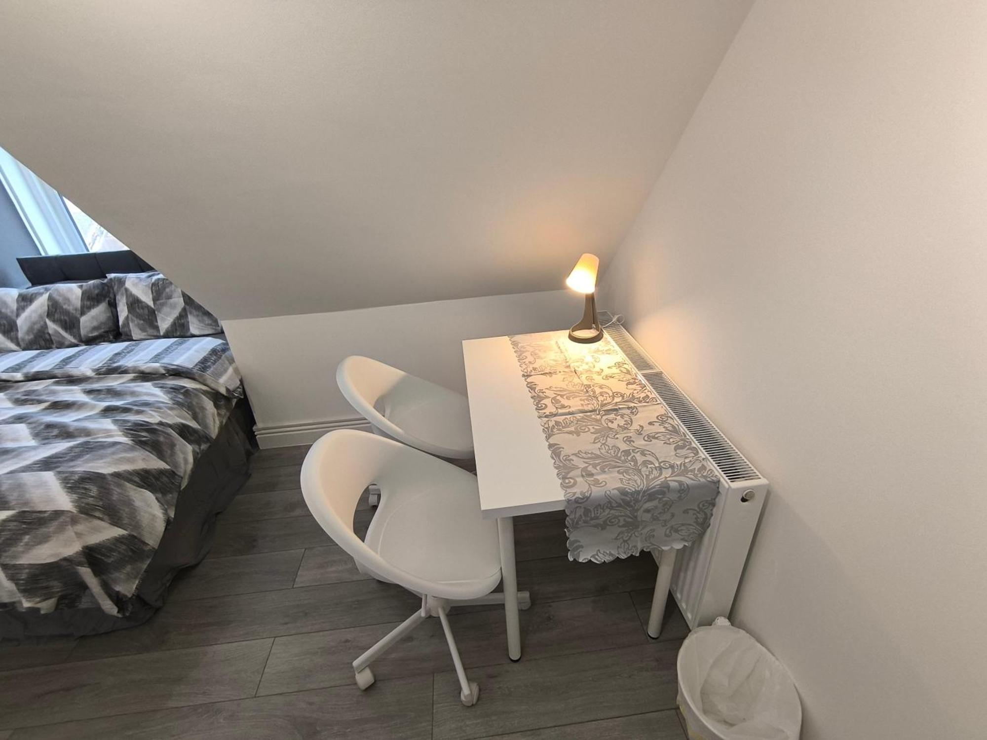 Full Equiped Rooms, Tooting Broadway Station Rum i privatbostad London