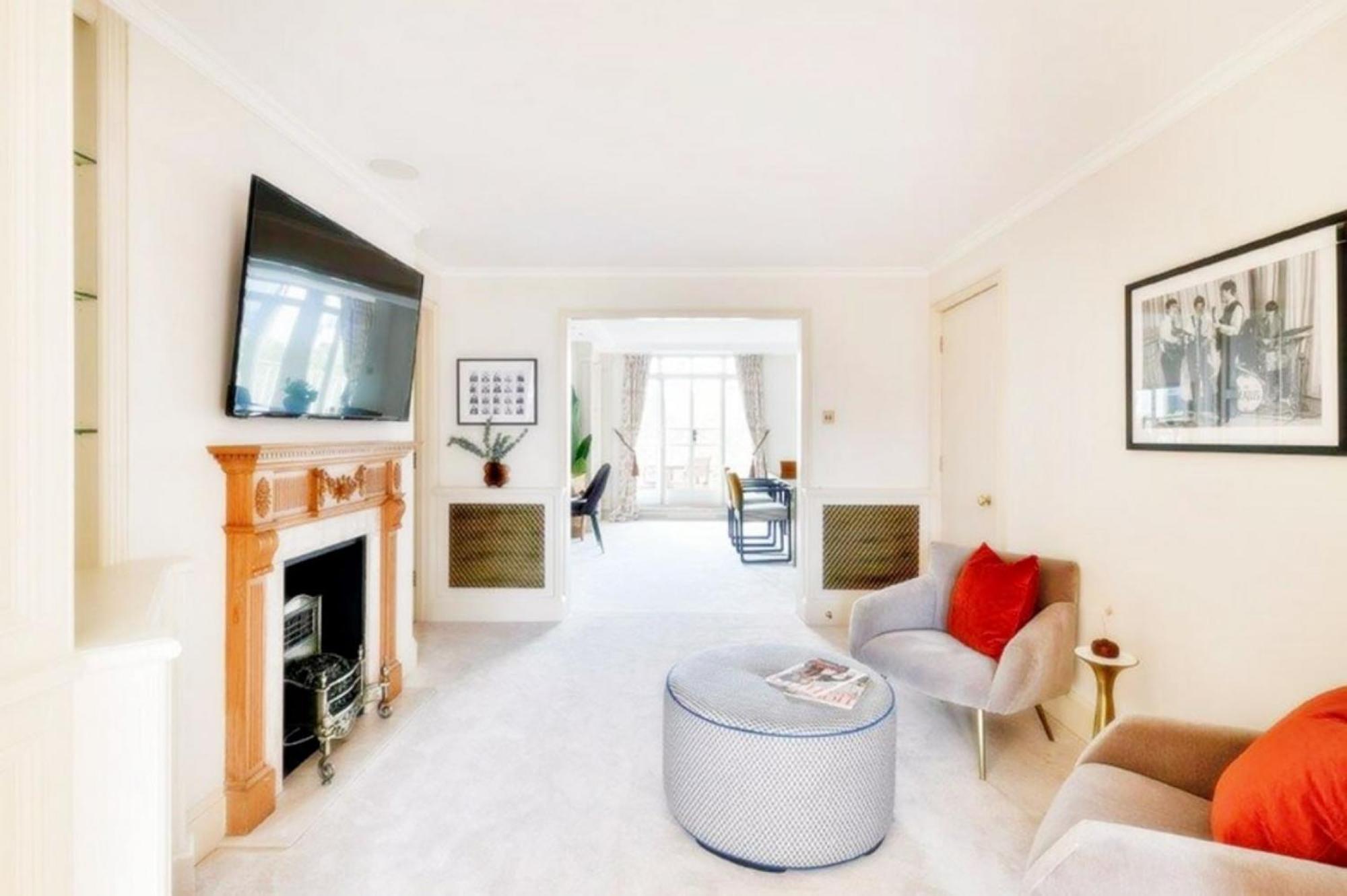 Well-maintained 4-bedroom Flat With Full Amenities Apartment
