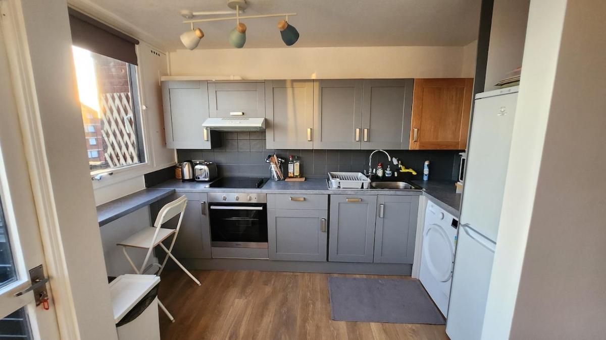 Pimlico Flat With Views Of Zone 1 *