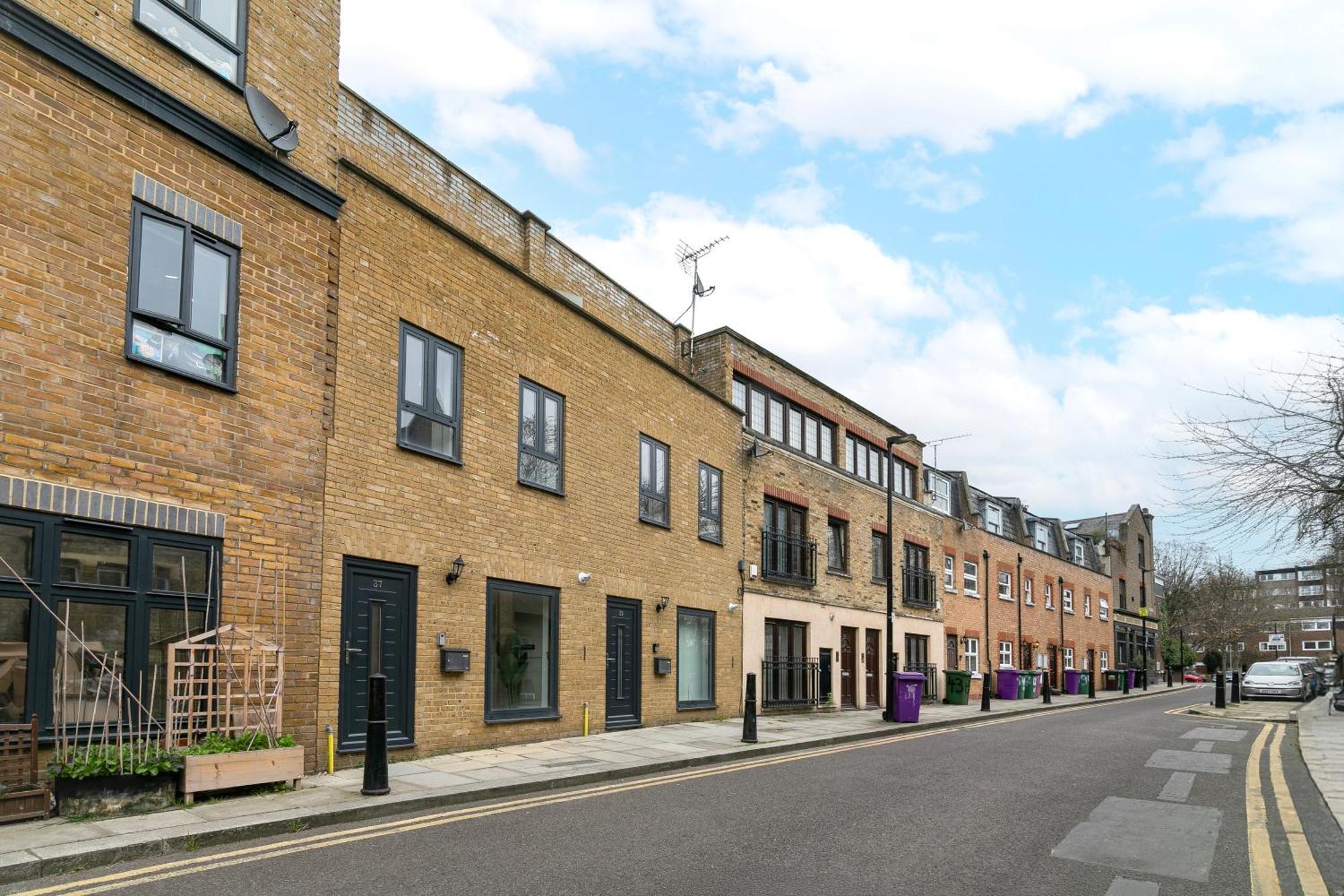Brick Lane E2 3 Bedroom 2 Living 2 Bathroom Balcony * London