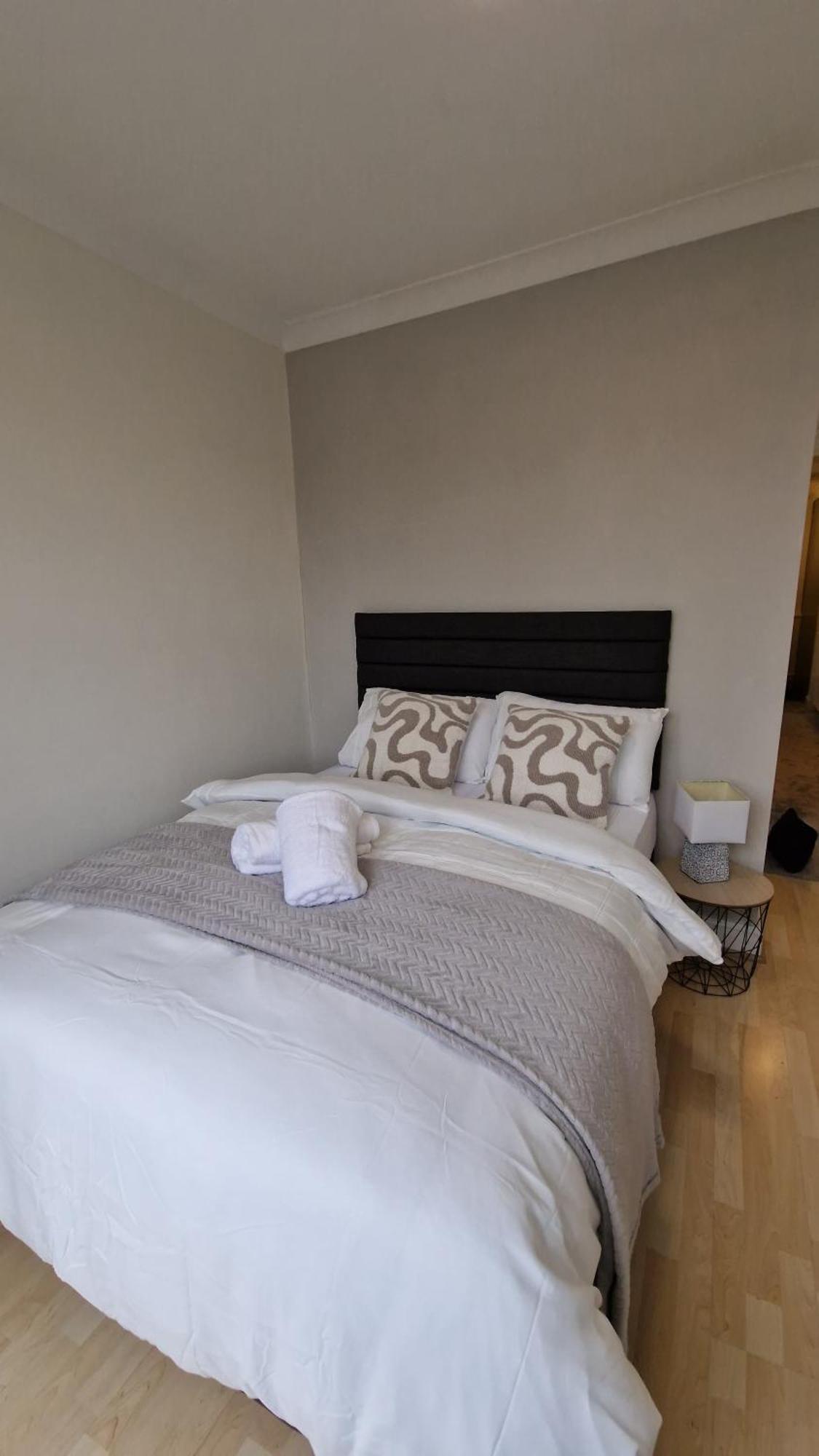Luxury Near Tube Station Appartement *