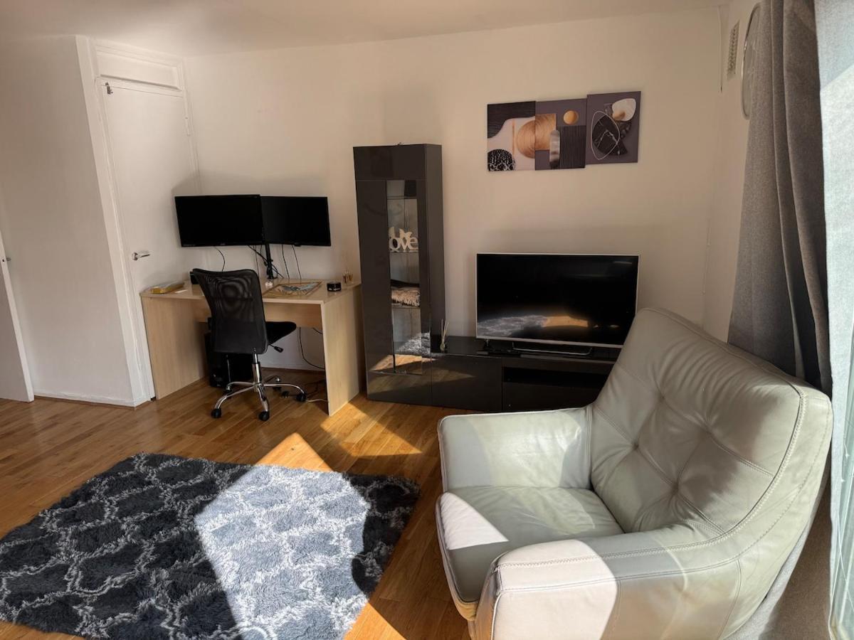 Leilighet Modern 2 Bedroom Terrace