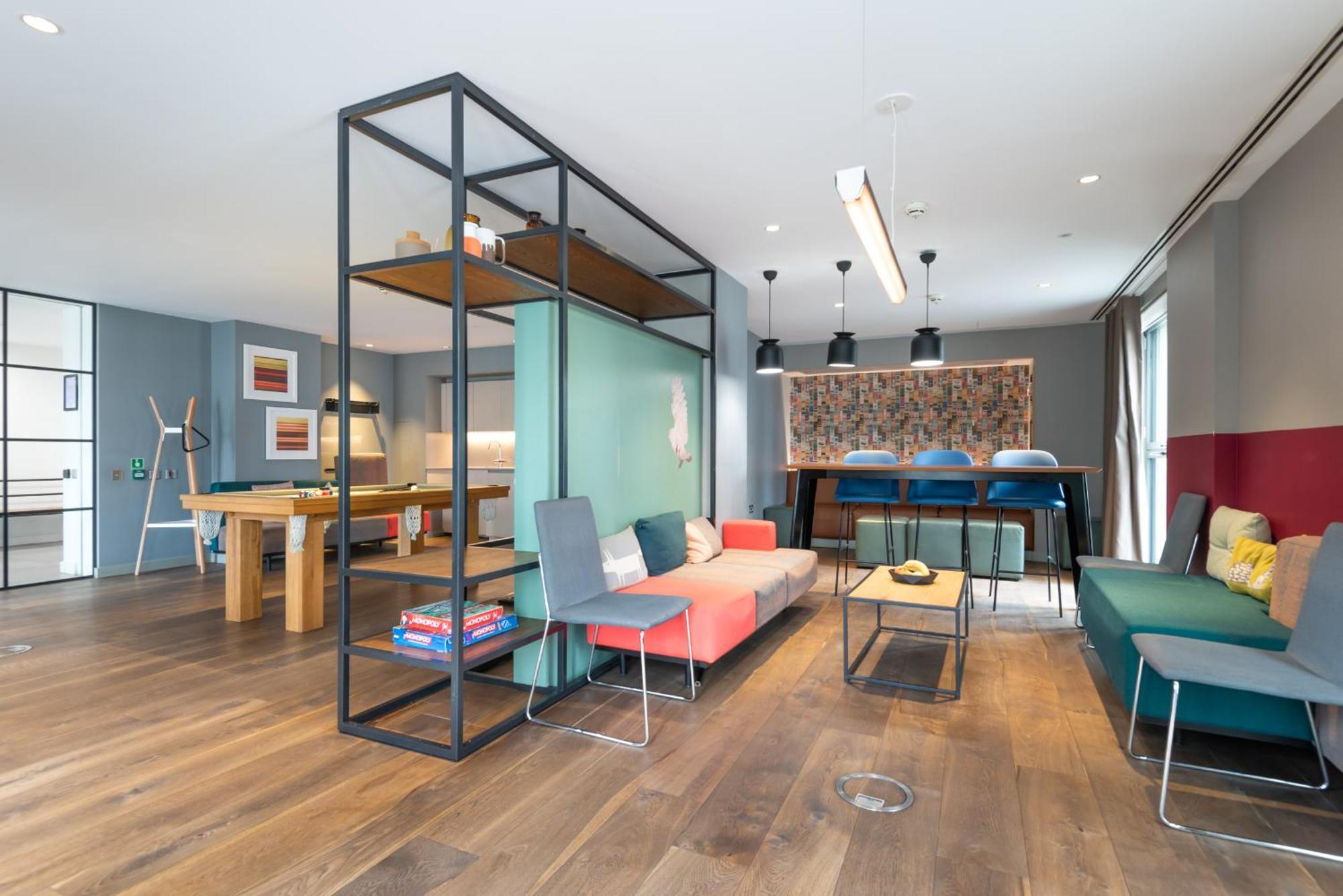 Appartement Montana - Modern Comfort & Prime Location Londen