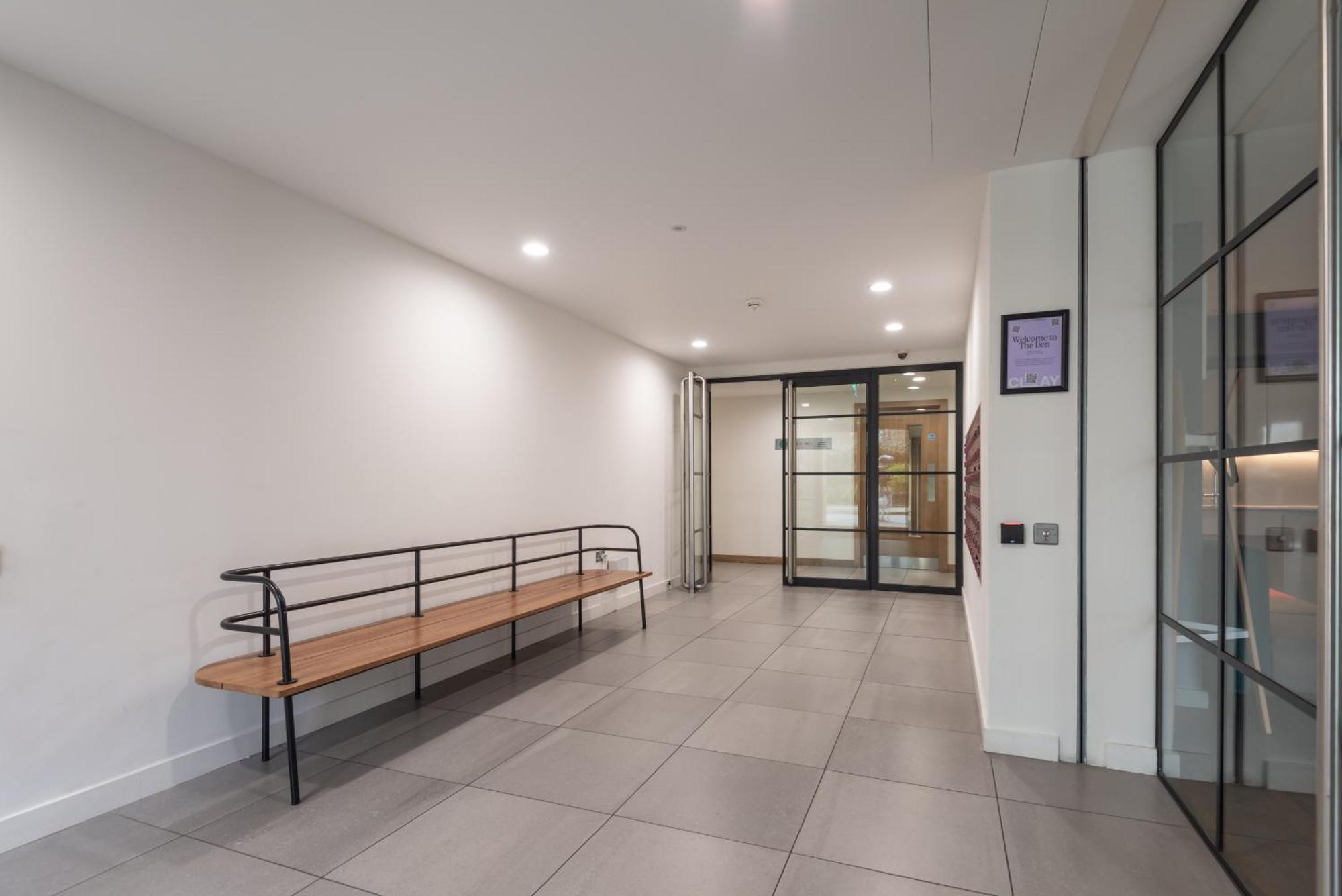 Montana - Modern Comfort & Prime Location Londen