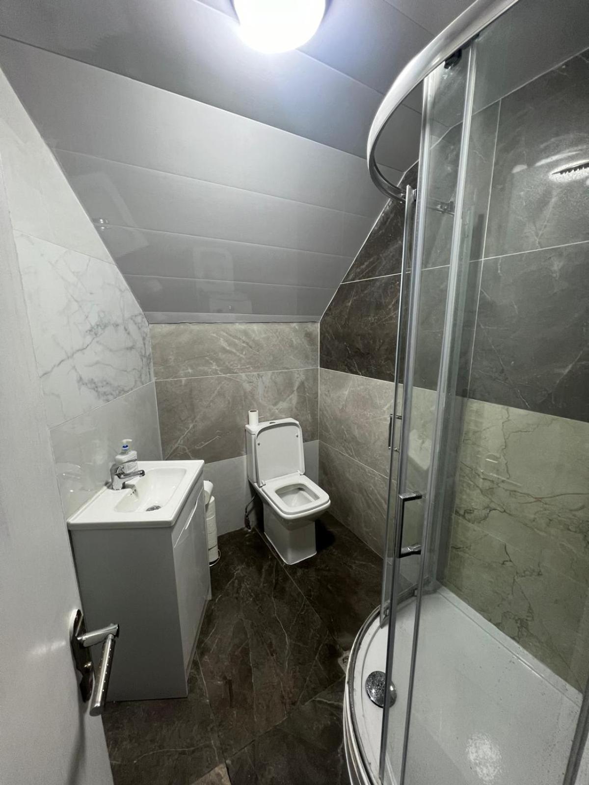 Good Priced Single In East Acton Guest house London