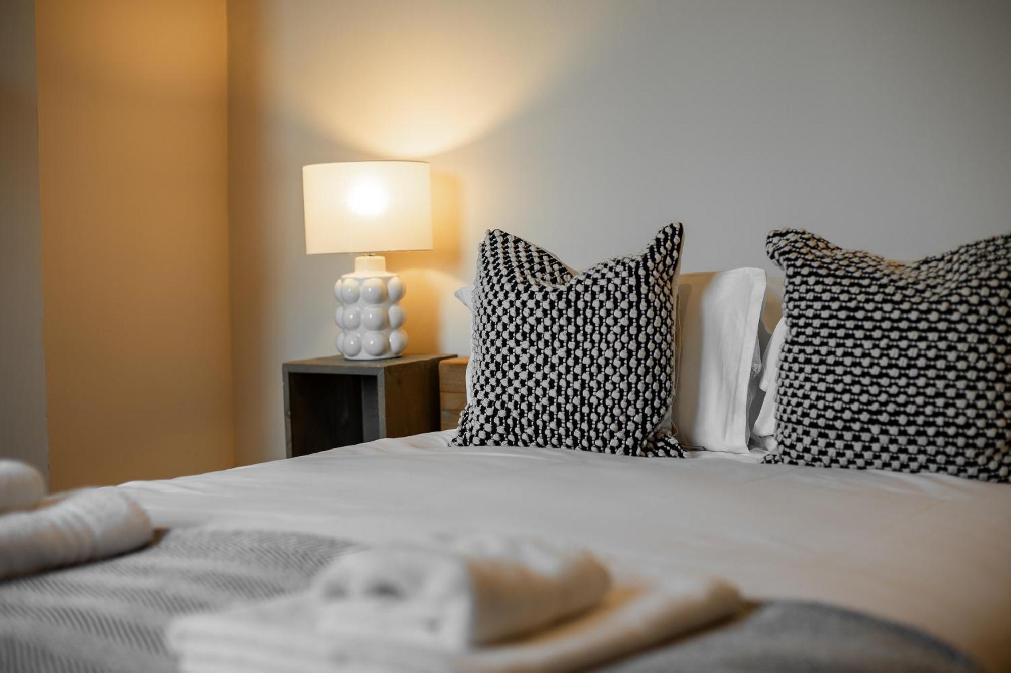 Vesto Three Bedroom Duplex In Clapham