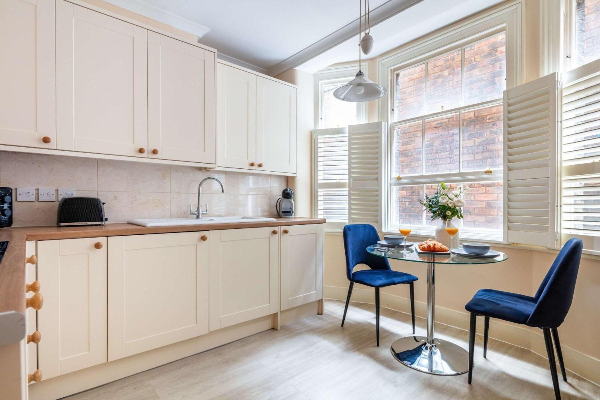 Bnbnova - Heart Of Mayfair - 3br - Bond St * London