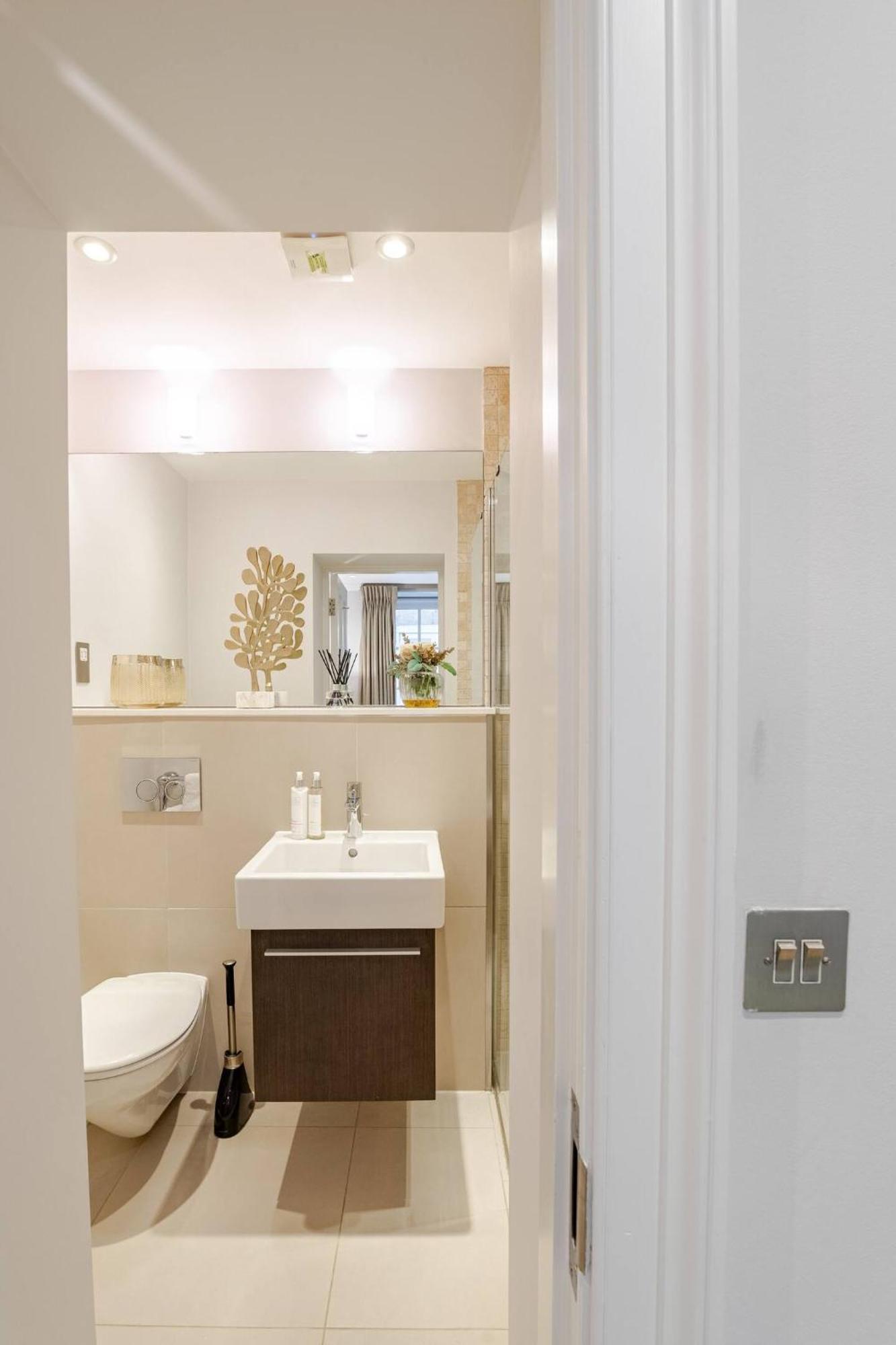 Lavish Designer 3 Bed Near Oxford Street Lägenhet