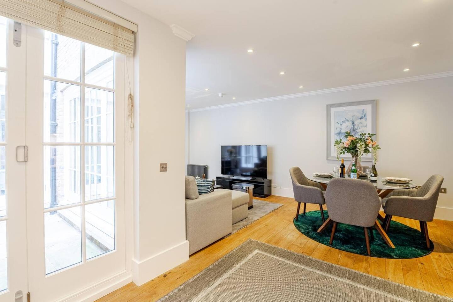 Lavish Designer 3 Bed Near Oxford Street Leilighet *