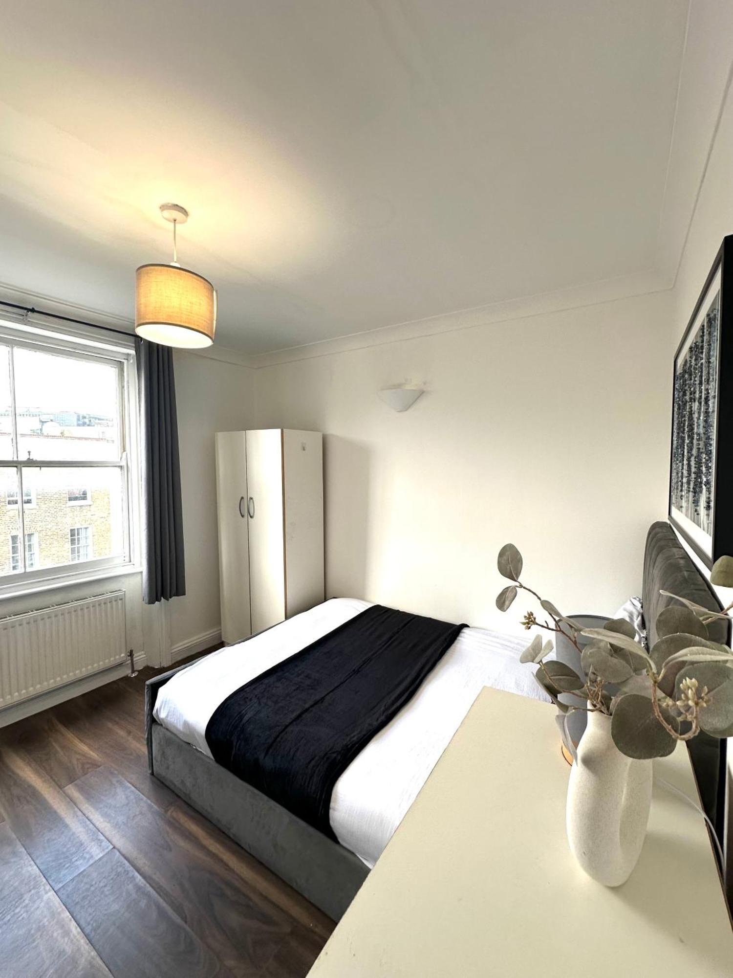 Appartement Spacious 4- Bedroom Flat! Kings Cross, St Pancras Londen
