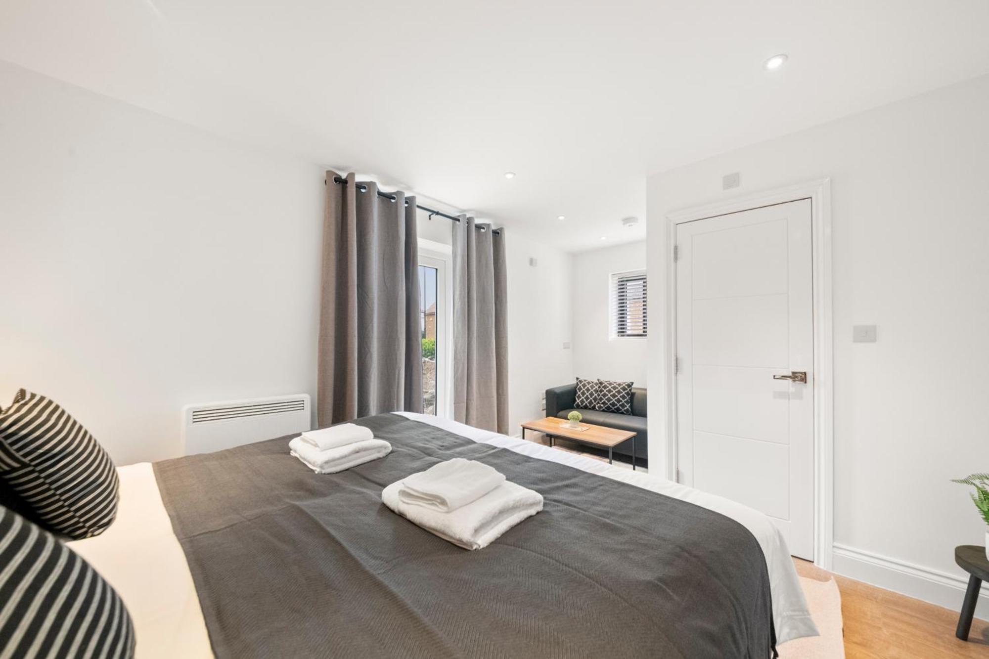 Stylish I Extended I Free Parking Appartement
