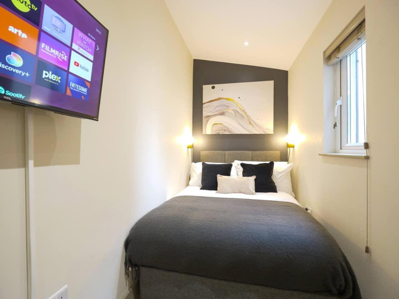 Fast Wifi Desk Netflix 13min To Battersea Park Wd * London
