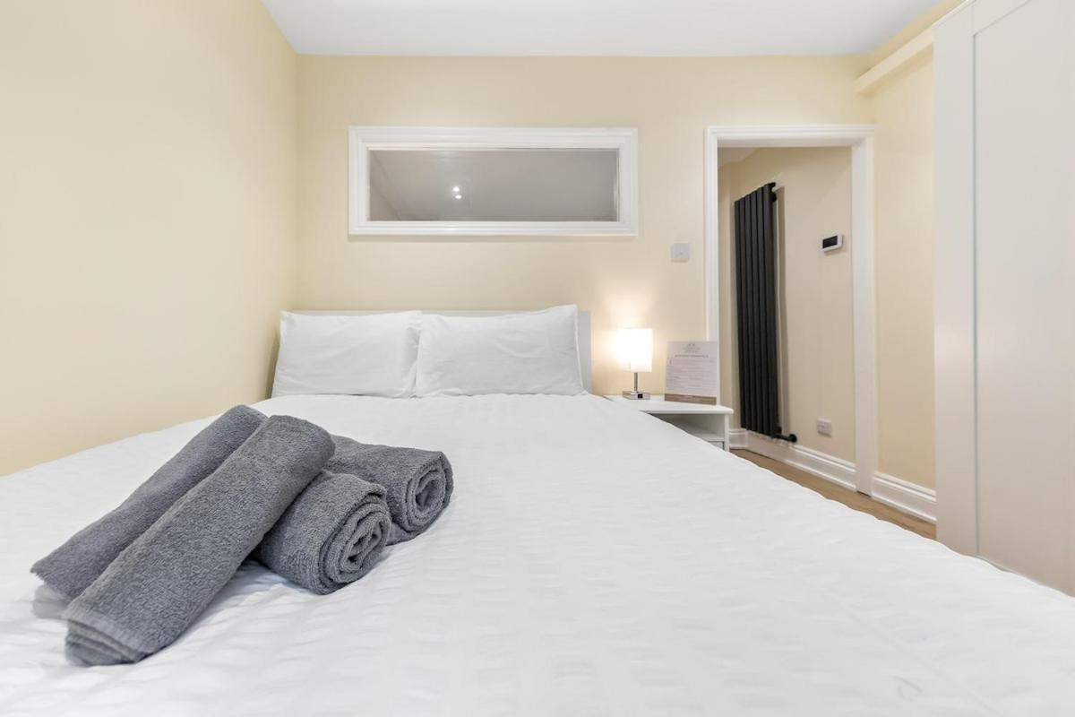 Lägenhet Cosy One Bedroom - Bridge London