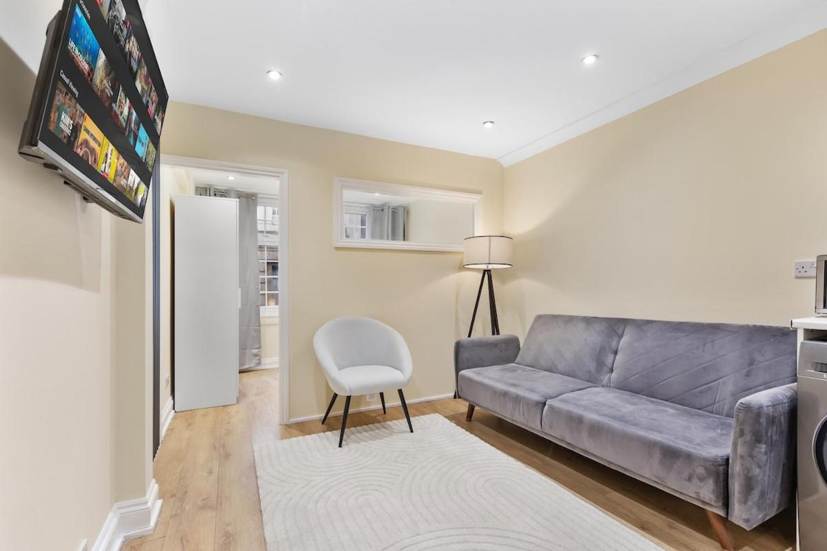 Lägenhet Cosy One Bedroom - Bridge London
