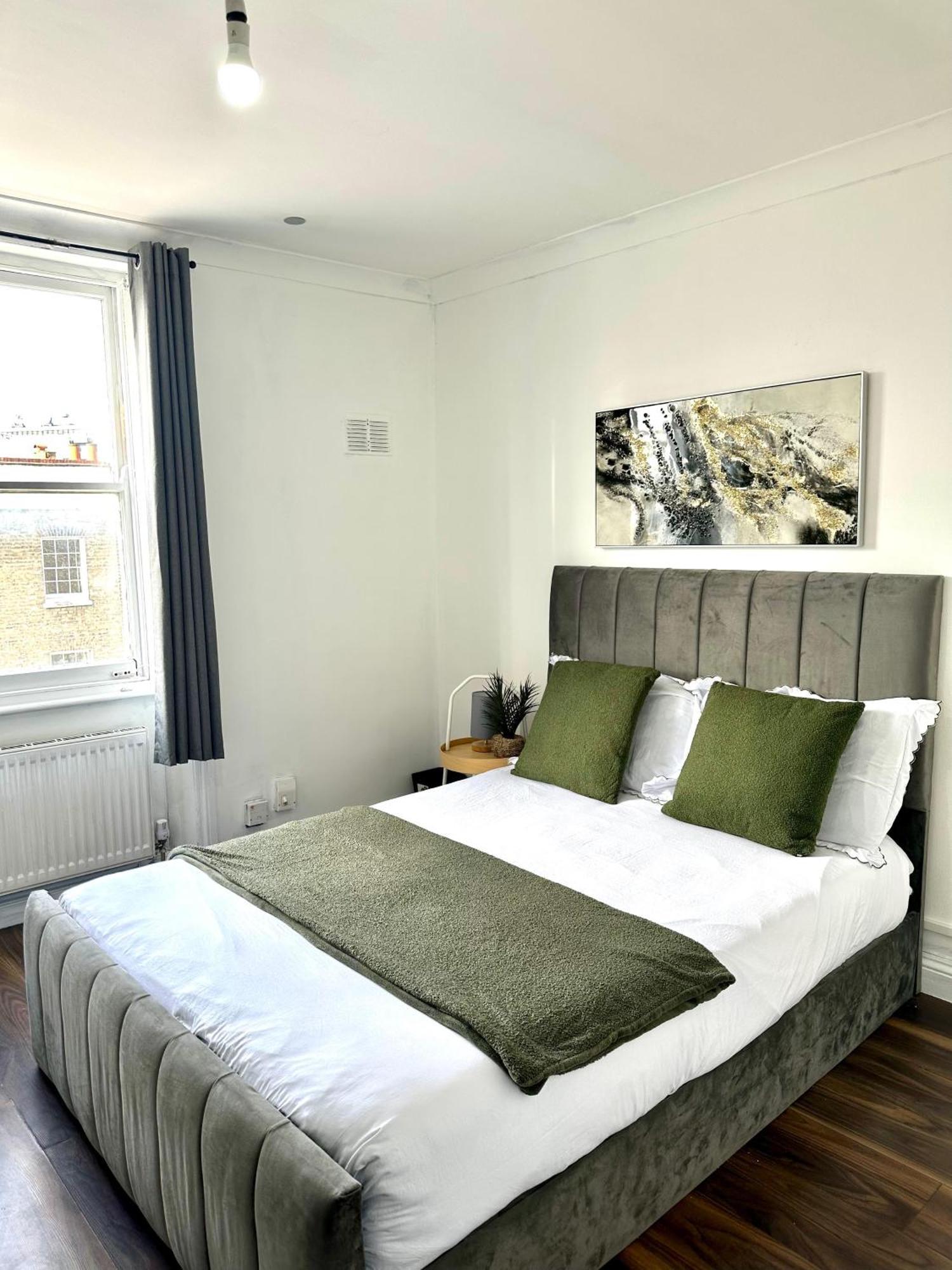 Apartment Stunning 4 Bedroom Flat In Kingscross, St Pancras! *