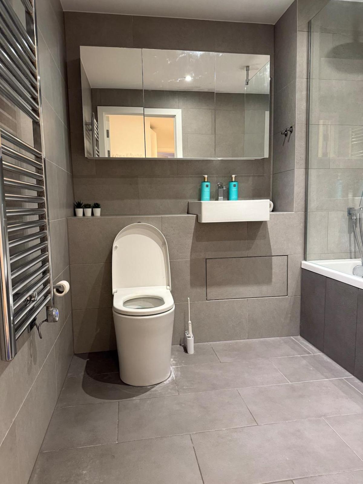 New 2 Bed Greenwich * Londres