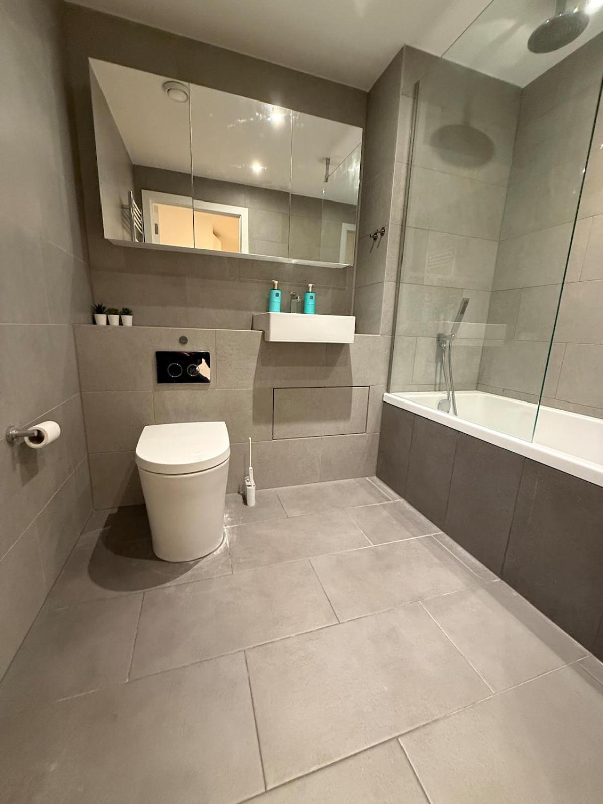 New 2 Bed Greenwich Appartement *