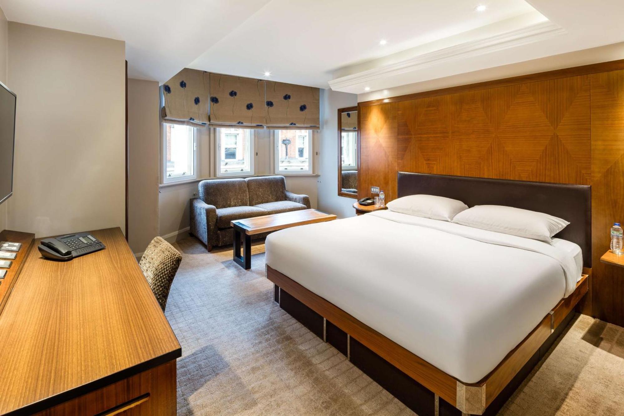 Radisson Blu Hotel, Tottenham Court Road - Formerly Kenilworth Hotel 4*