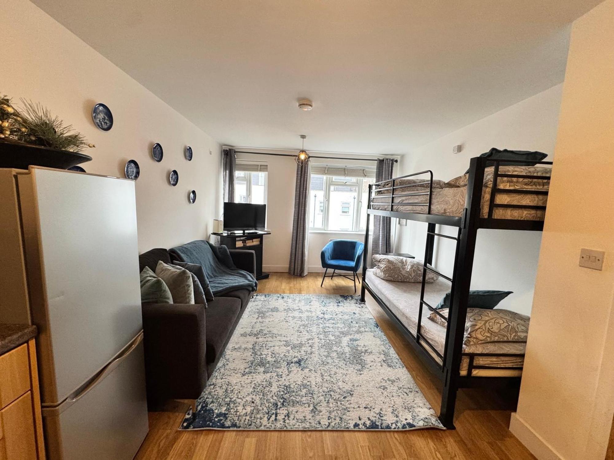 1 Stop To Bridge Apartment London