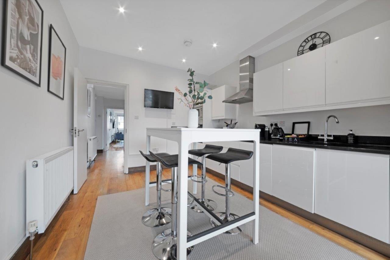 Huge Shoreditch Apartment- Private Roof Terrace London