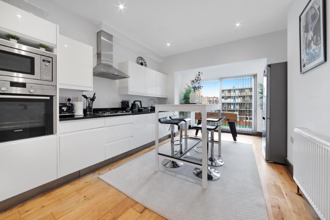 Huge Shoreditch Apartment- Private Roof Terrace