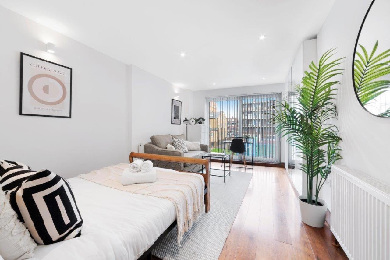 Apartment Huge Shoreditch Apartment- Private Roof Terrace *