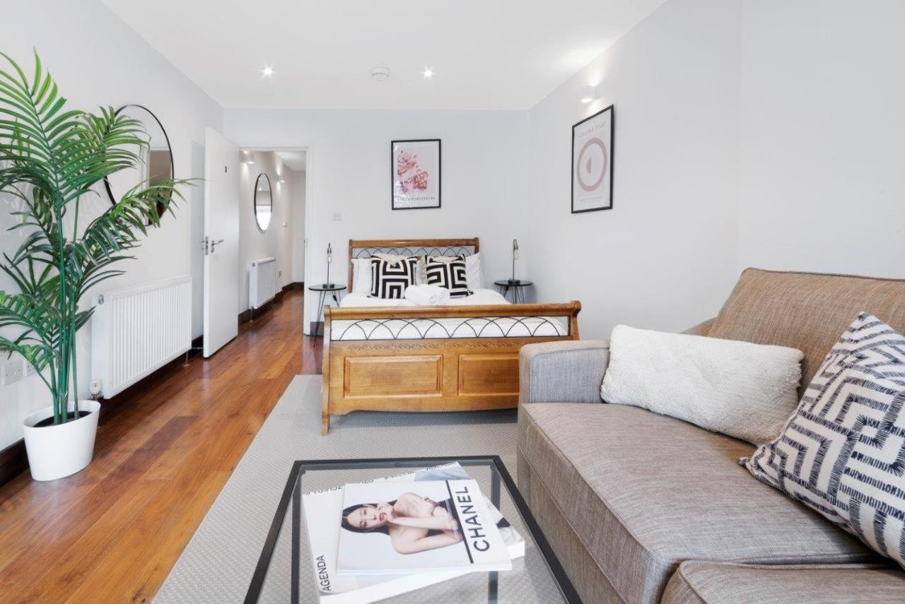 Huge Shoreditch Apartment- Private Roof Terrace *