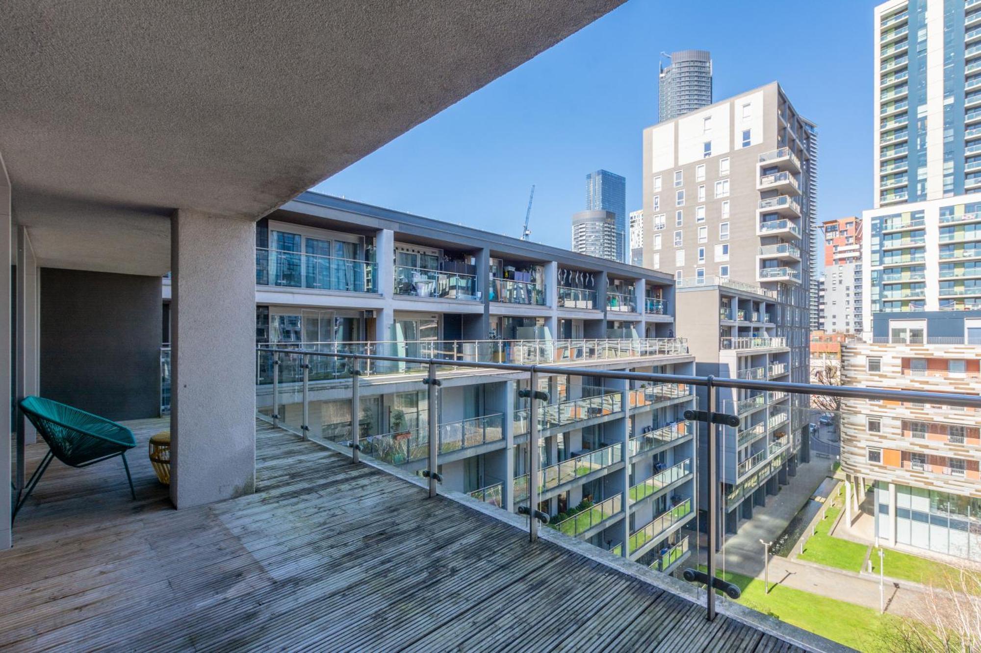 Apartment Mysquare Two Bedroom Serviced In Indescon Square