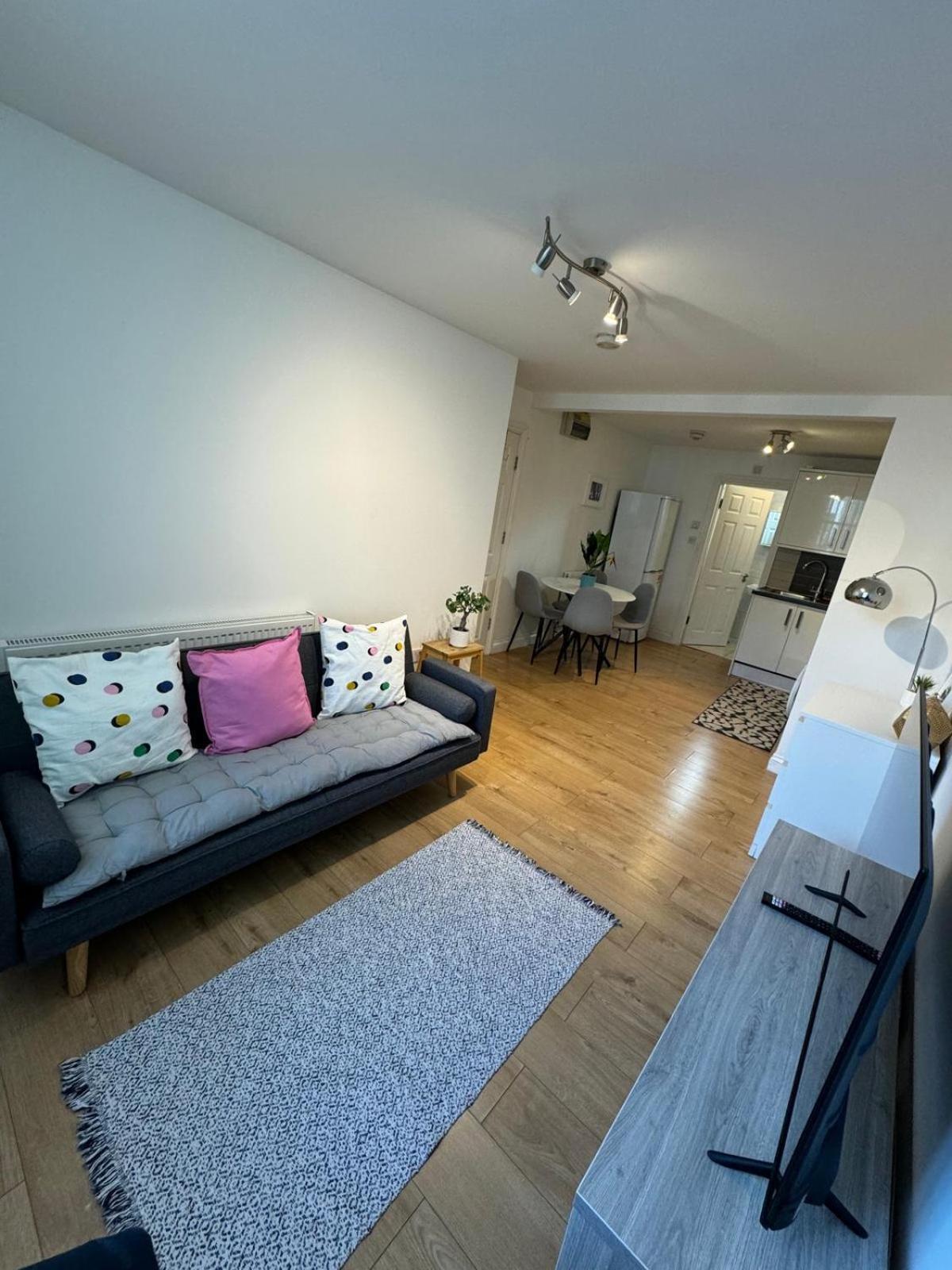 1 Bed Flat A Step To Emirates Stadium Appartement *
