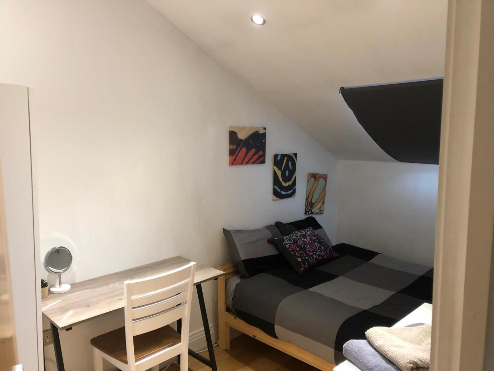 Luxury 4-bed With Balcony & Garden, Near Emirates Stadium, 15 Mins To * London