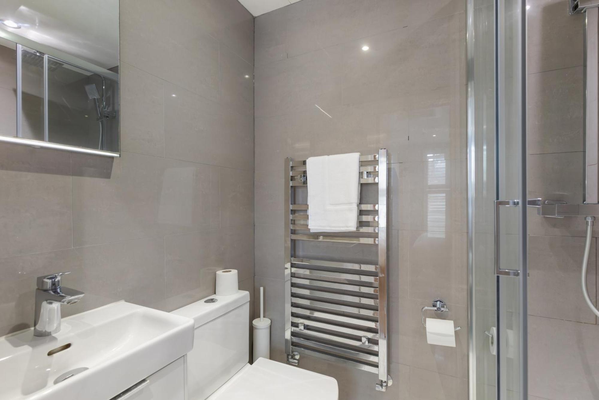 Apartment 5 Bedroom Flat In Paddington