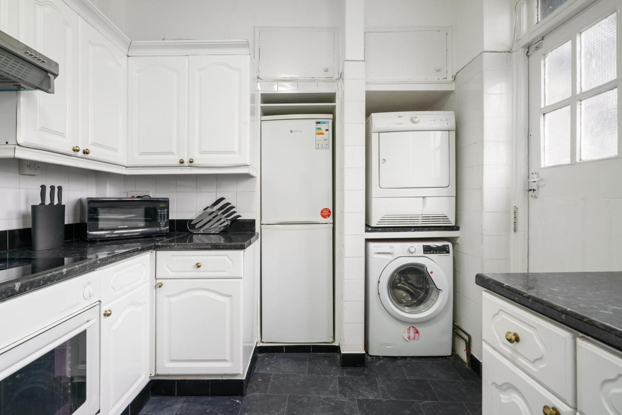 Elegant 2-bedroom In Prime Marble Arch 23gm Apartment *