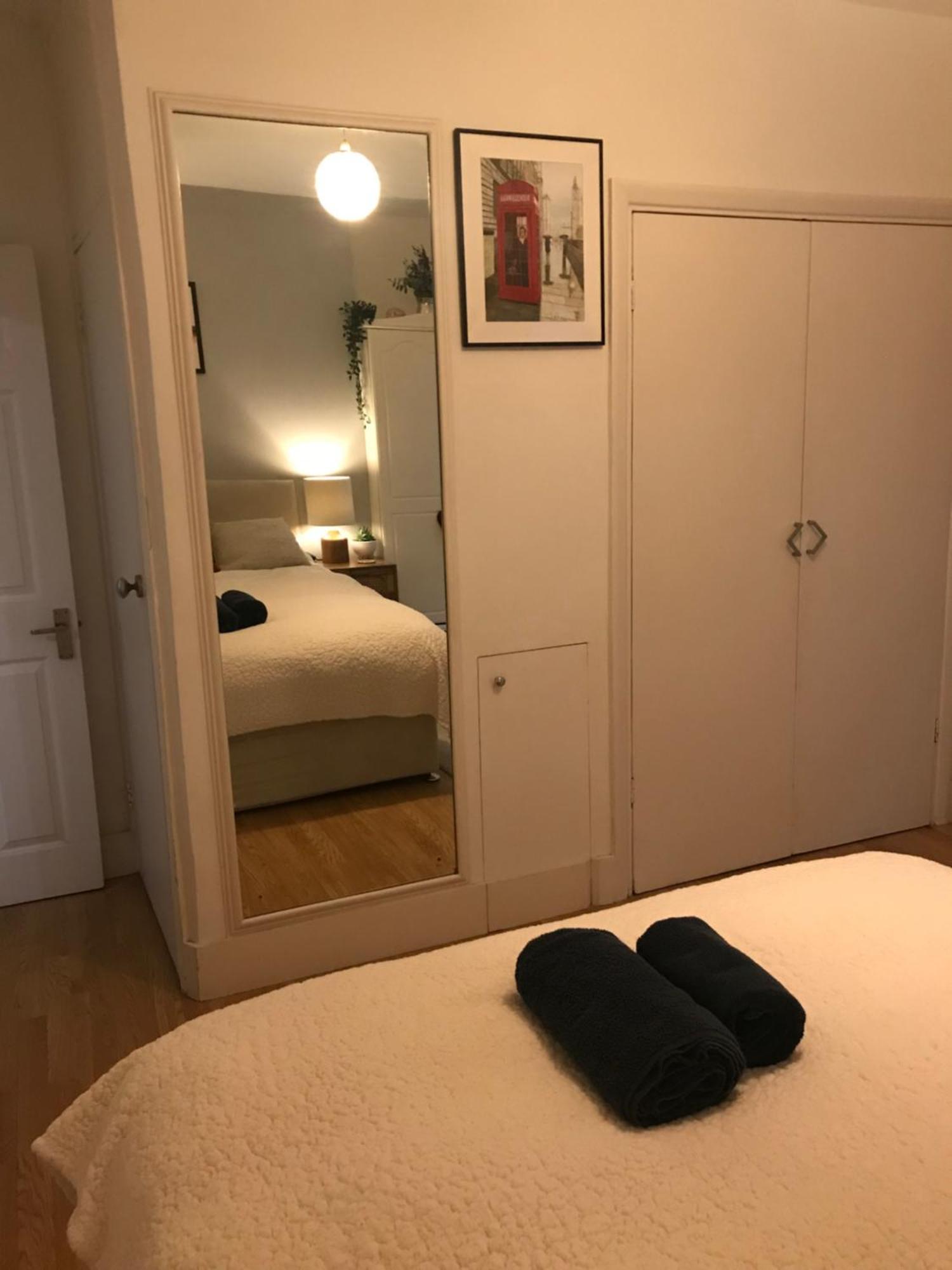 Apartment Zone 2, Private, Cosy Near Canary Wharf *