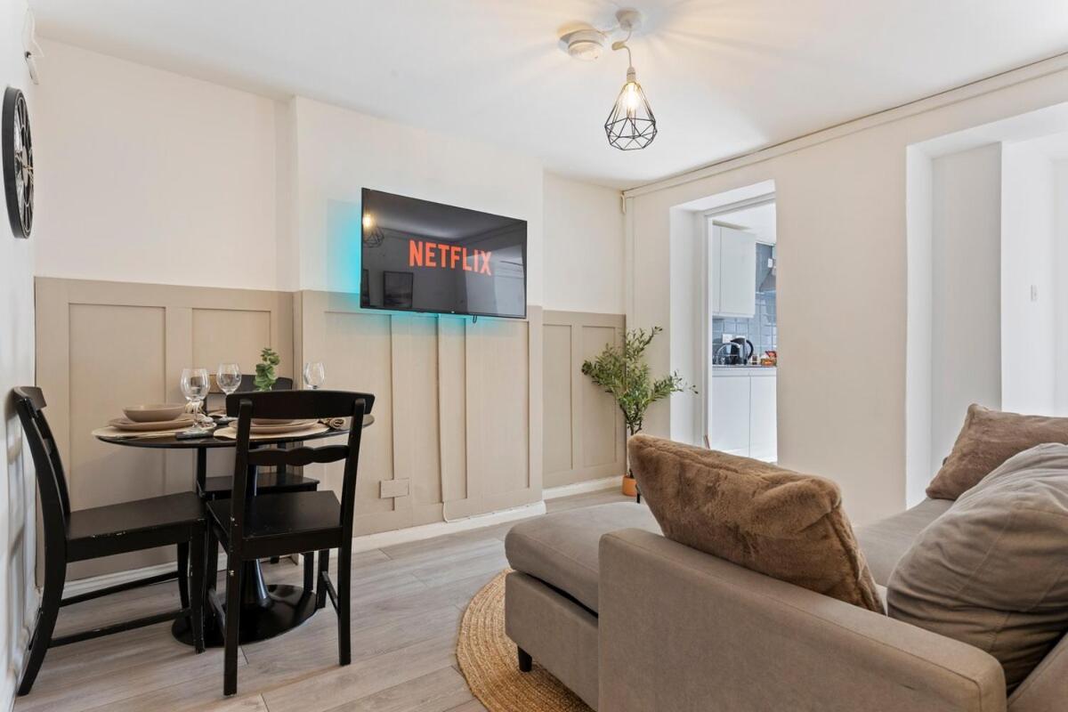 Stylish 3-bed Flat In Lewisham, Near Greenwich