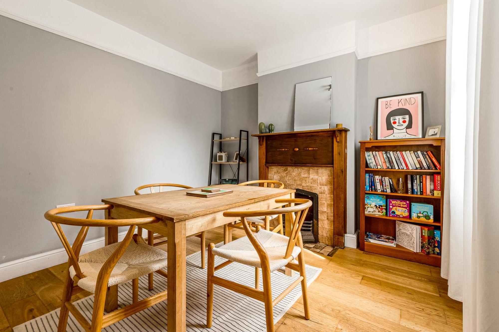 2-br Gem In Leafy Sydenham Area With Private Garden Apartment