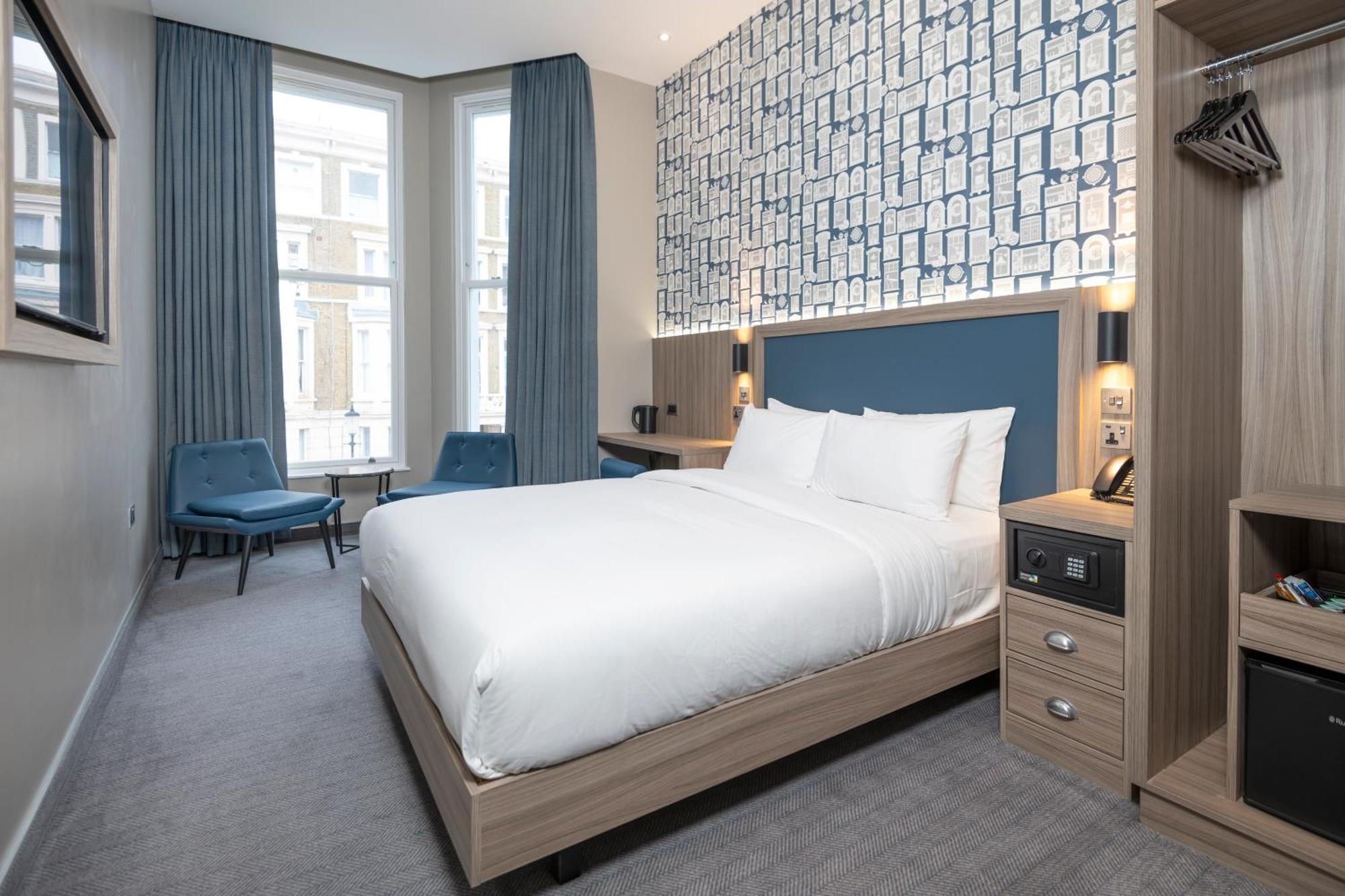 Brit Earls Court Hotell 3*