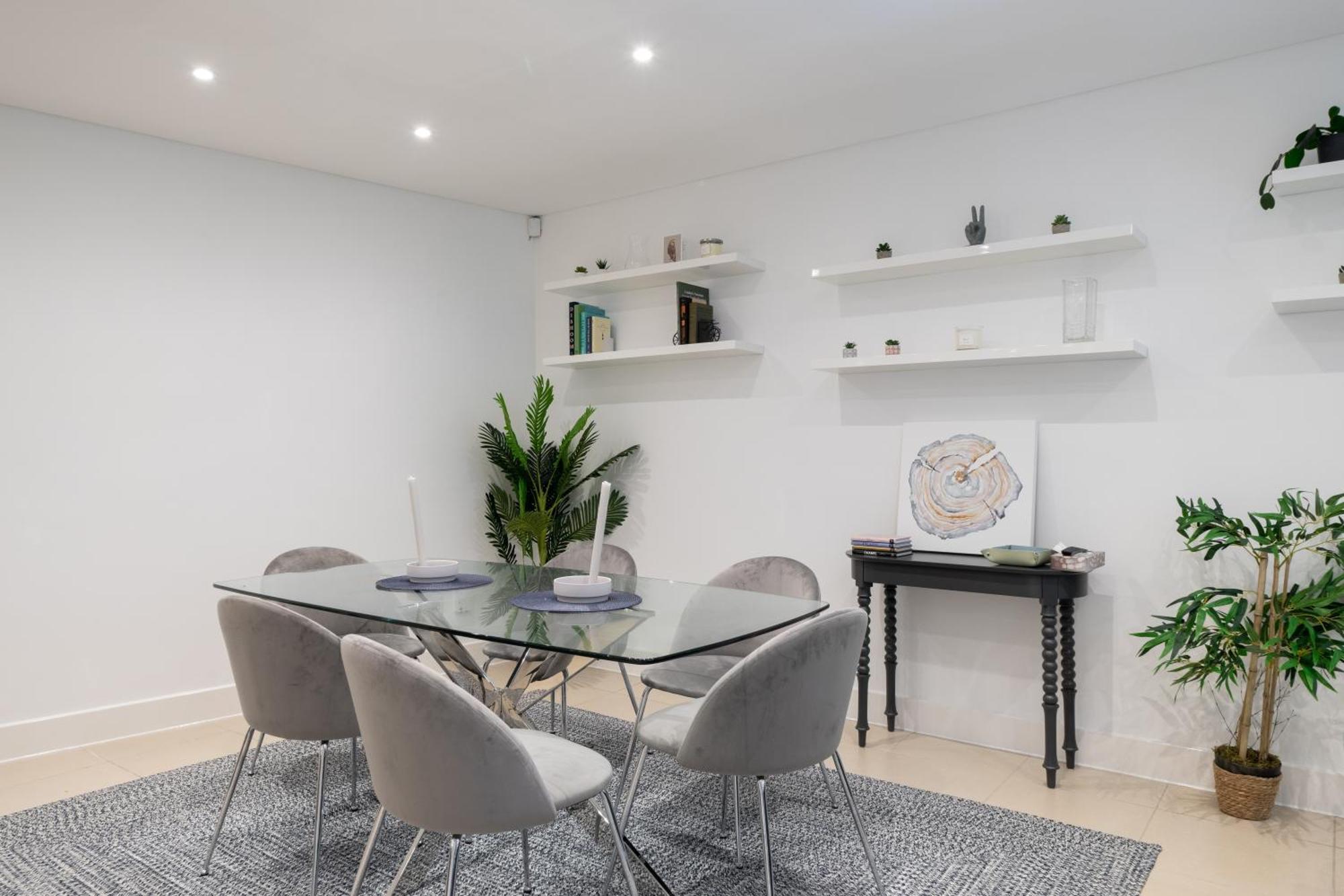 Superb 3 Bedroom Covent Garden House With 3 Ensuite Bathrooms * Londra