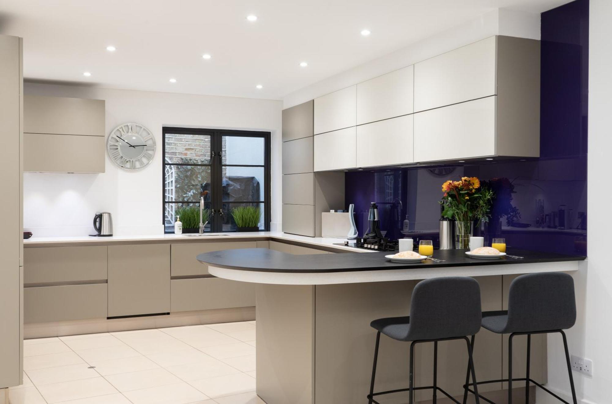 Superb 3 Bedroom Covent Garden House With 3 Ensuite Bathrooms Appartamento