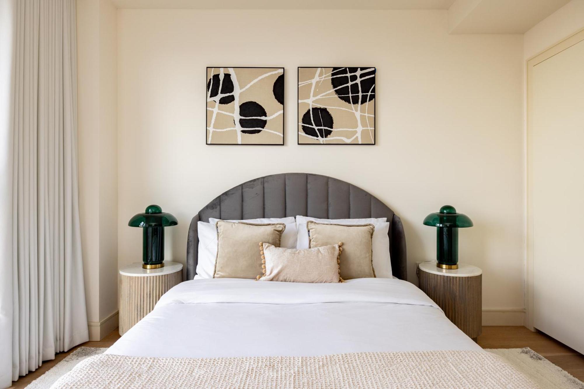 The Thames View - Stunning 3bdr With Terrace Apartment *